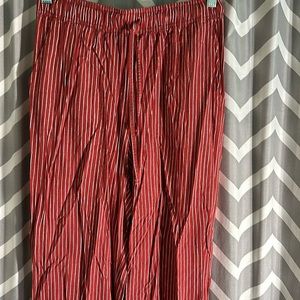 Straight leg, Uniqlo pants. XS/Red